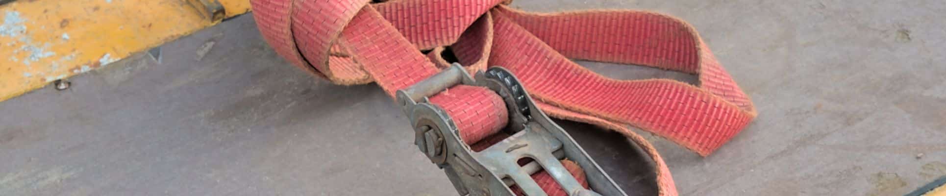 What To Know About Horizontal vs. Vertical E-track Straps